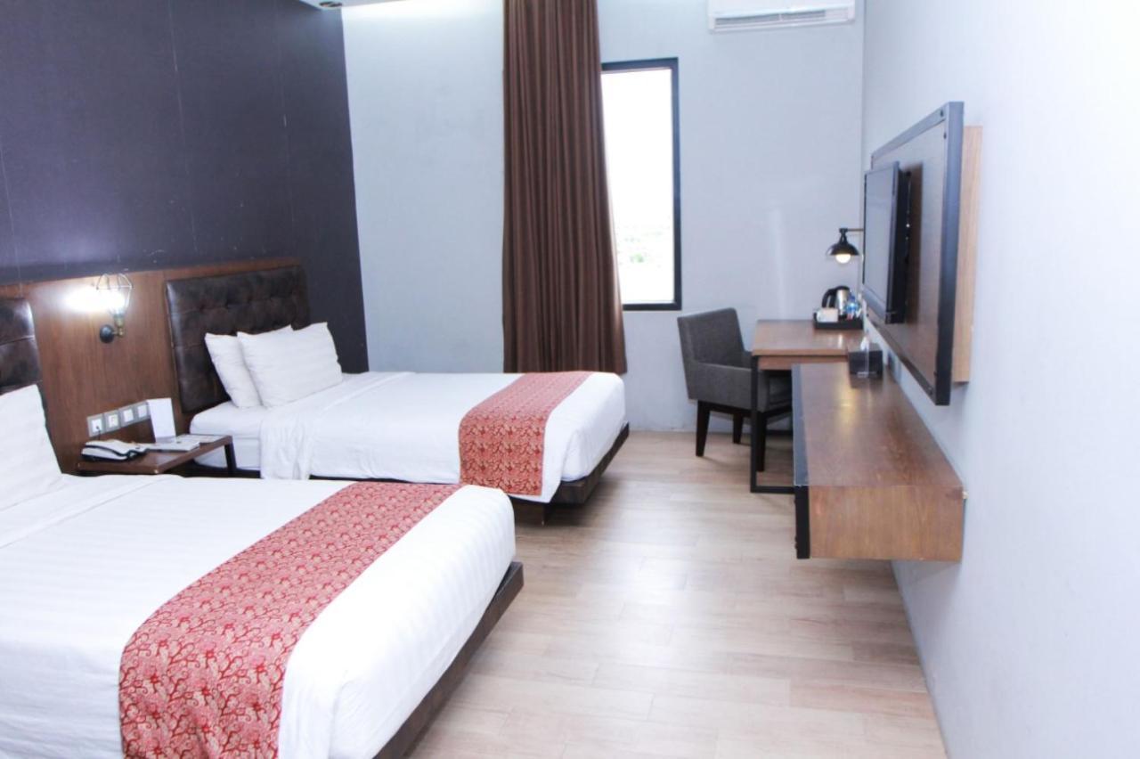 Grand Kangen Hotel Urip Sumoharjo Yogyakarta Buitenkant foto