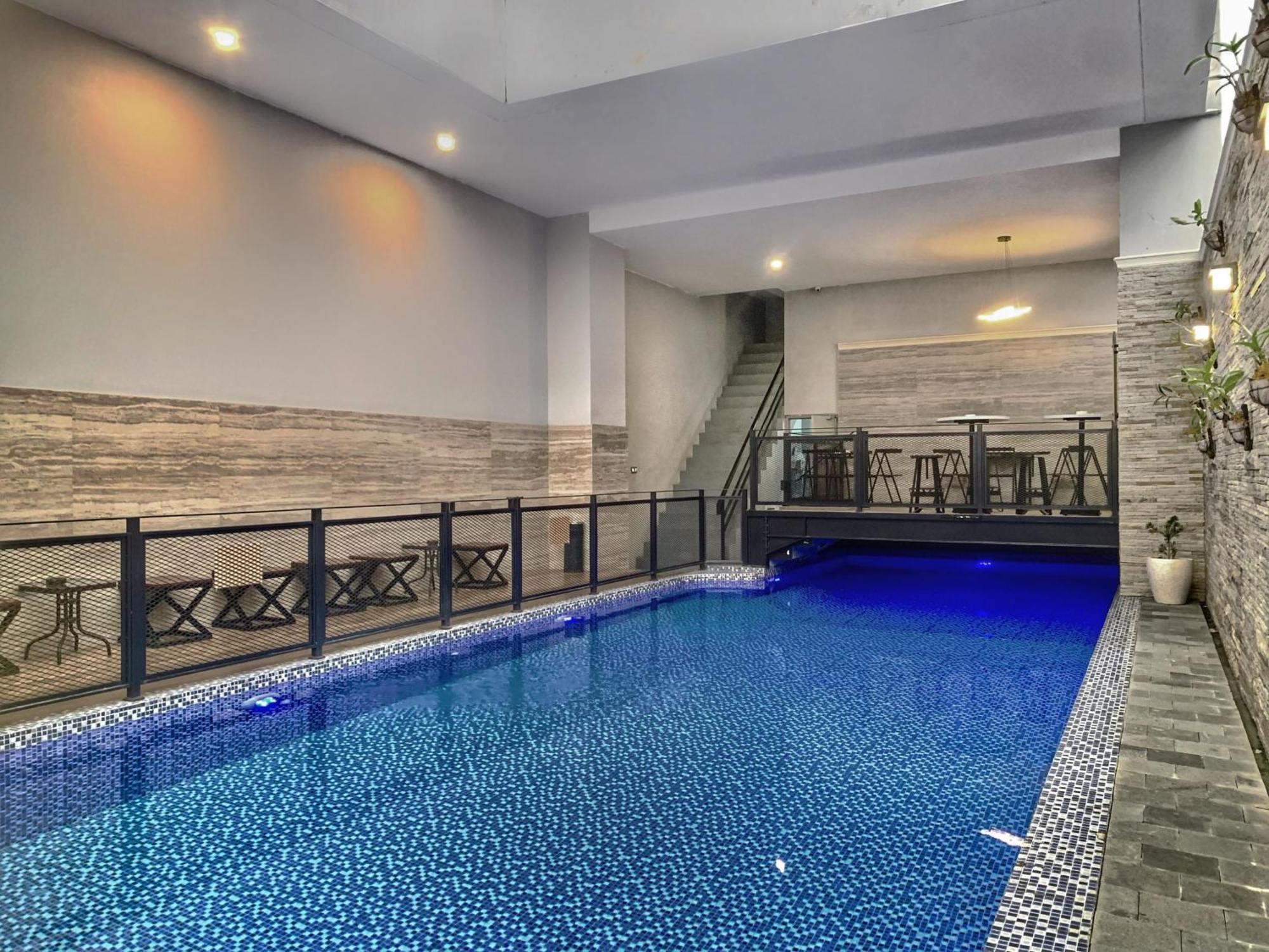 Grand Kangen Hotel Urip Sumoharjo Yogyakarta Buitenkant foto